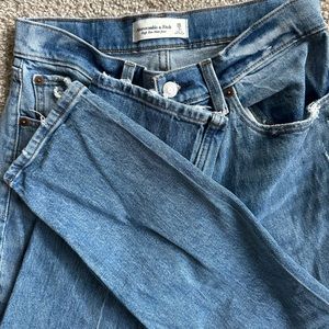 Abercrombie & Fitch Ultra High Rise Ankle Straight